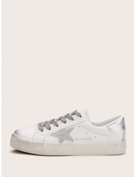 Star Patch Low Top Sneakers